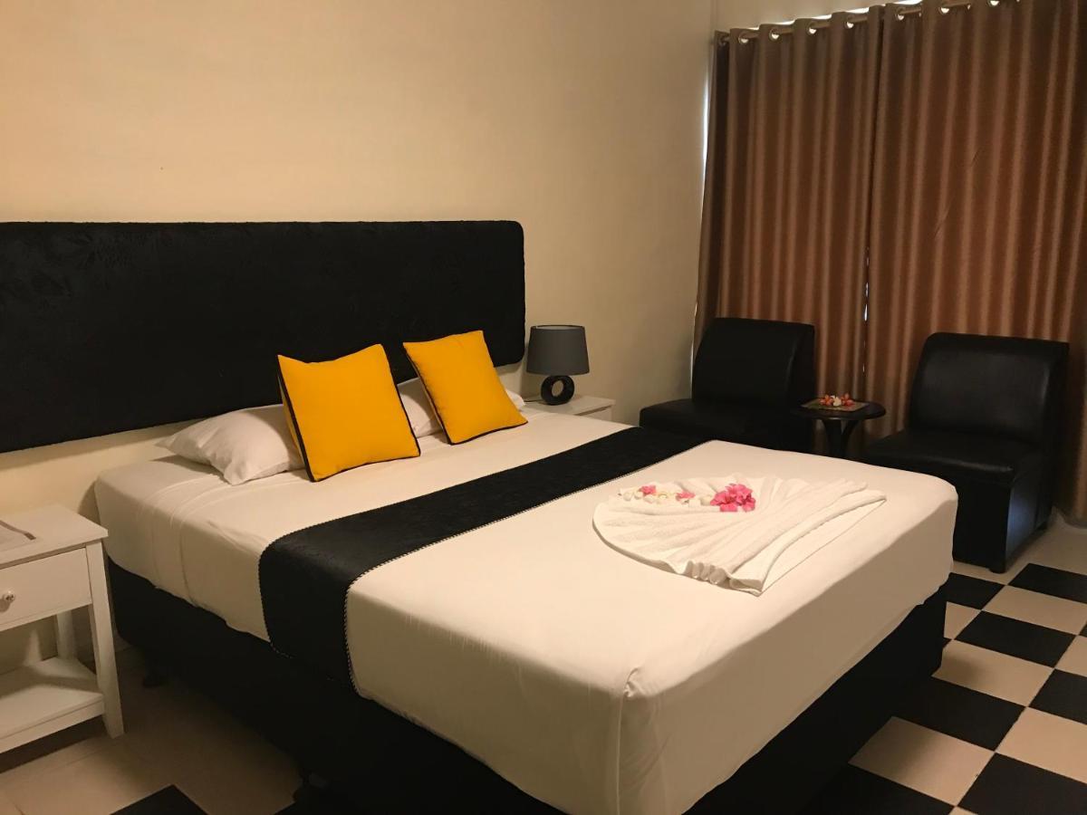 Moatoga Hotel Апіа Екстер'єр фото