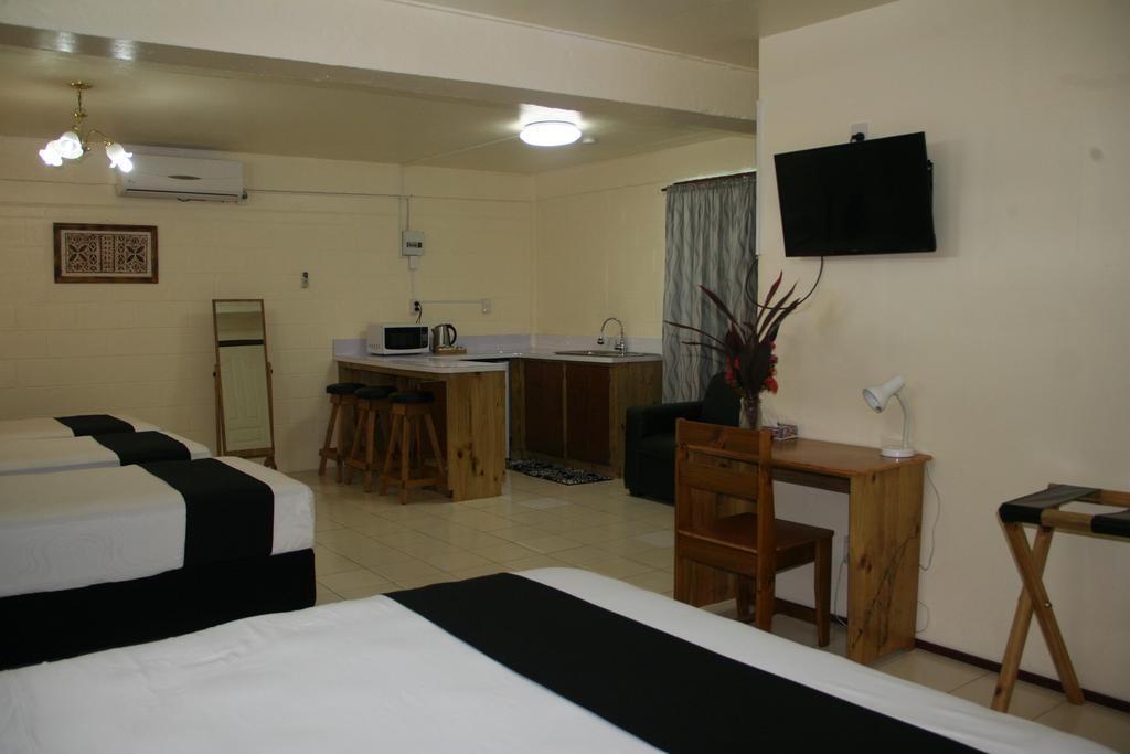 Moatoga Hotel Апіа Екстер'єр фото