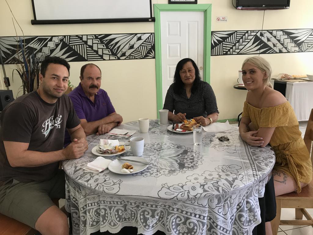 Moatoga Hotel Апіа Екстер'єр фото