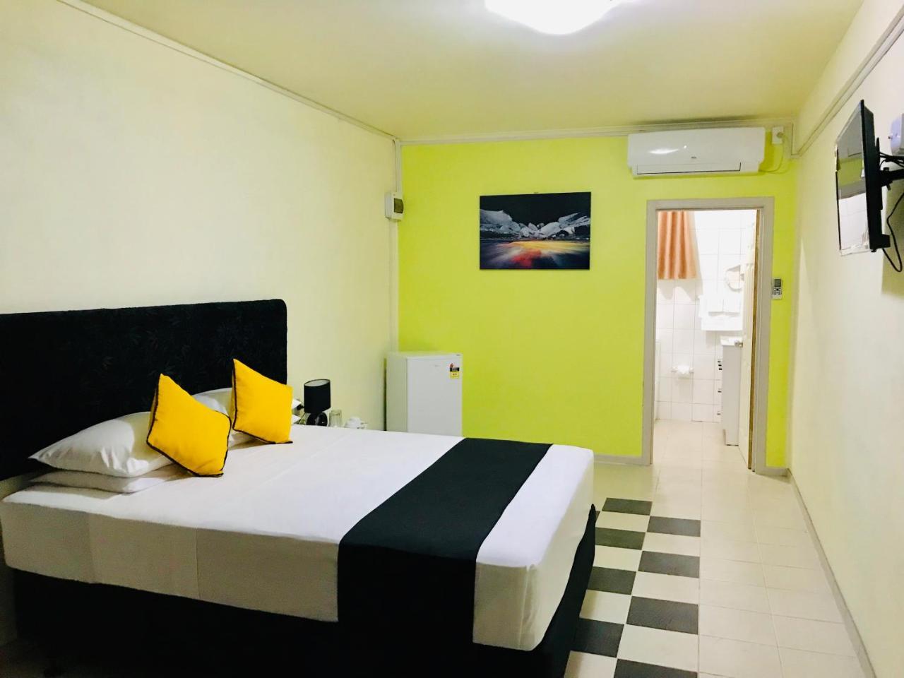 Moatoga Hotel Апіа Екстер'єр фото