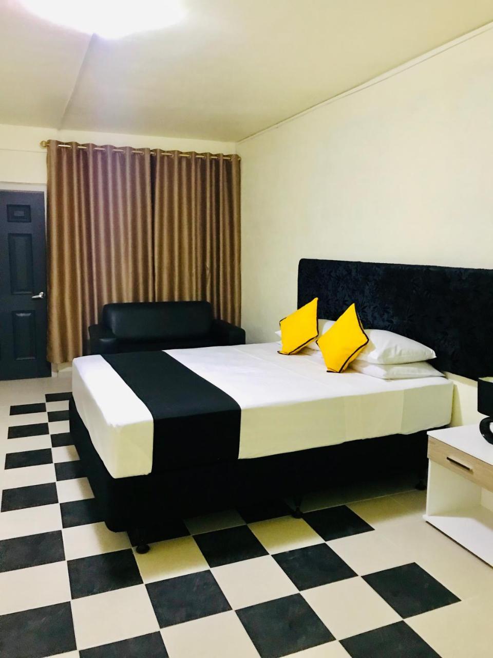 Moatoga Hotel Апіа Екстер'єр фото